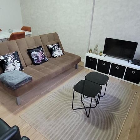 Apartamento Au Pied Du Theatre Verviers Exterior foto